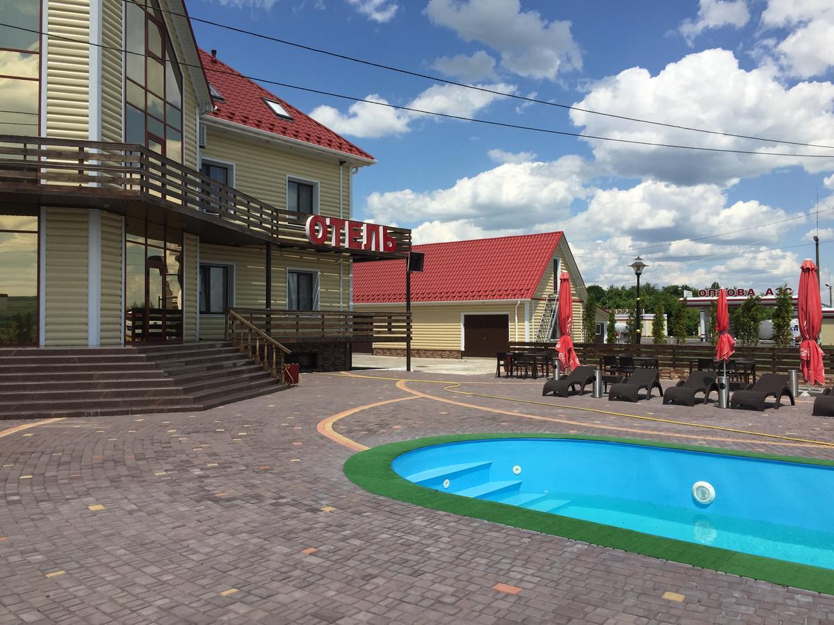 Hotel Oktan Kryve Ozero Buitenkant foto