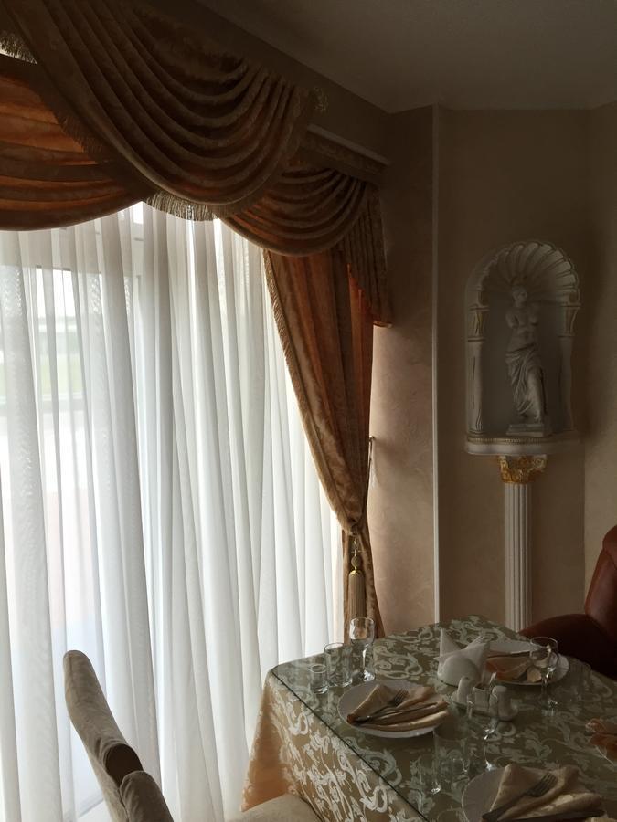 Hotel Oktan Kryve Ozero Buitenkant foto