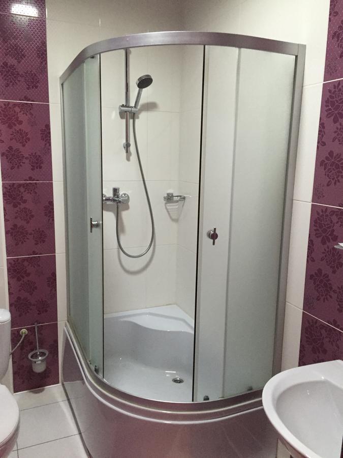 Hotel Oktan Kryve Ozero Buitenkant foto