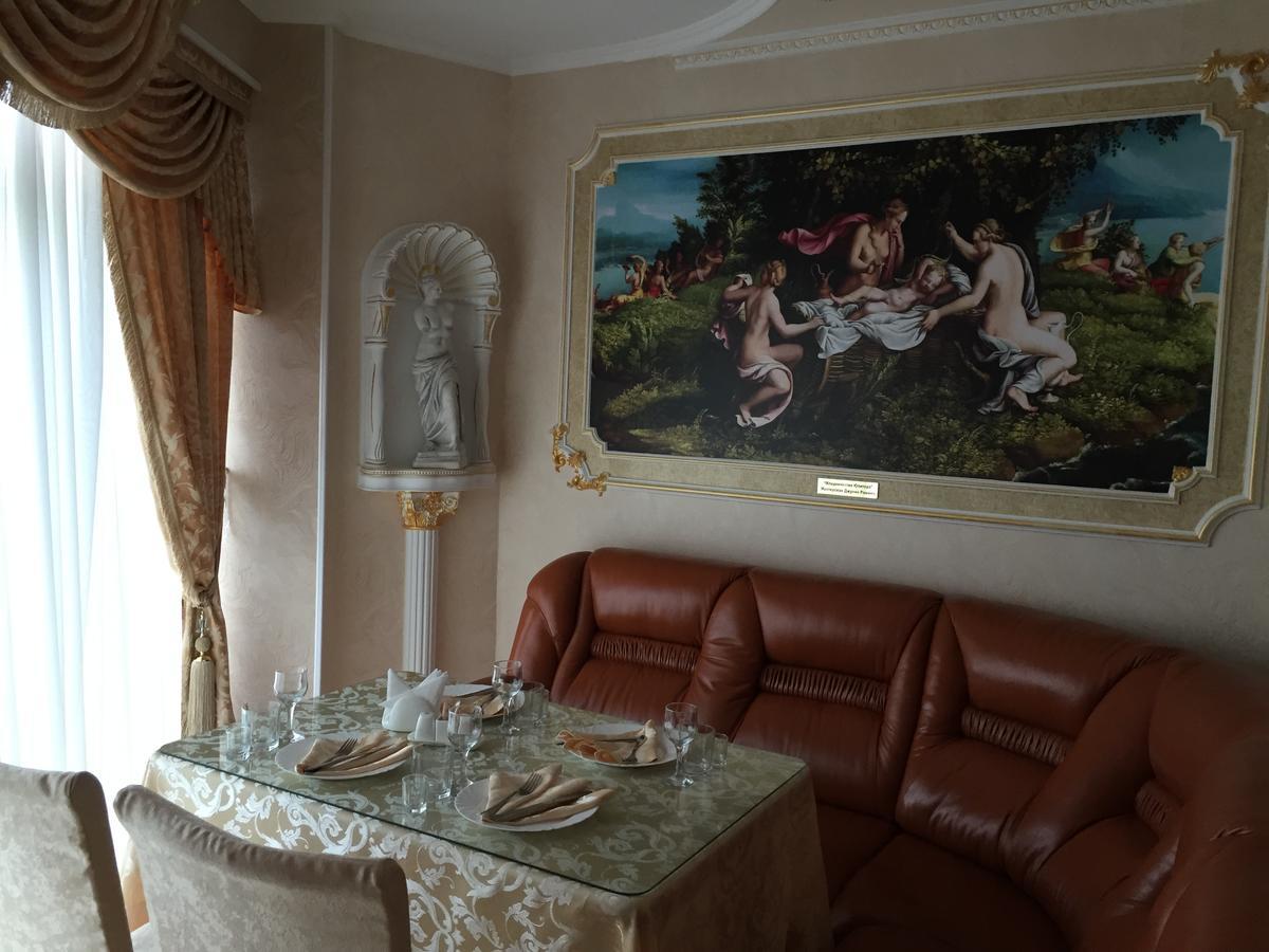 Hotel Oktan Kryve Ozero Buitenkant foto