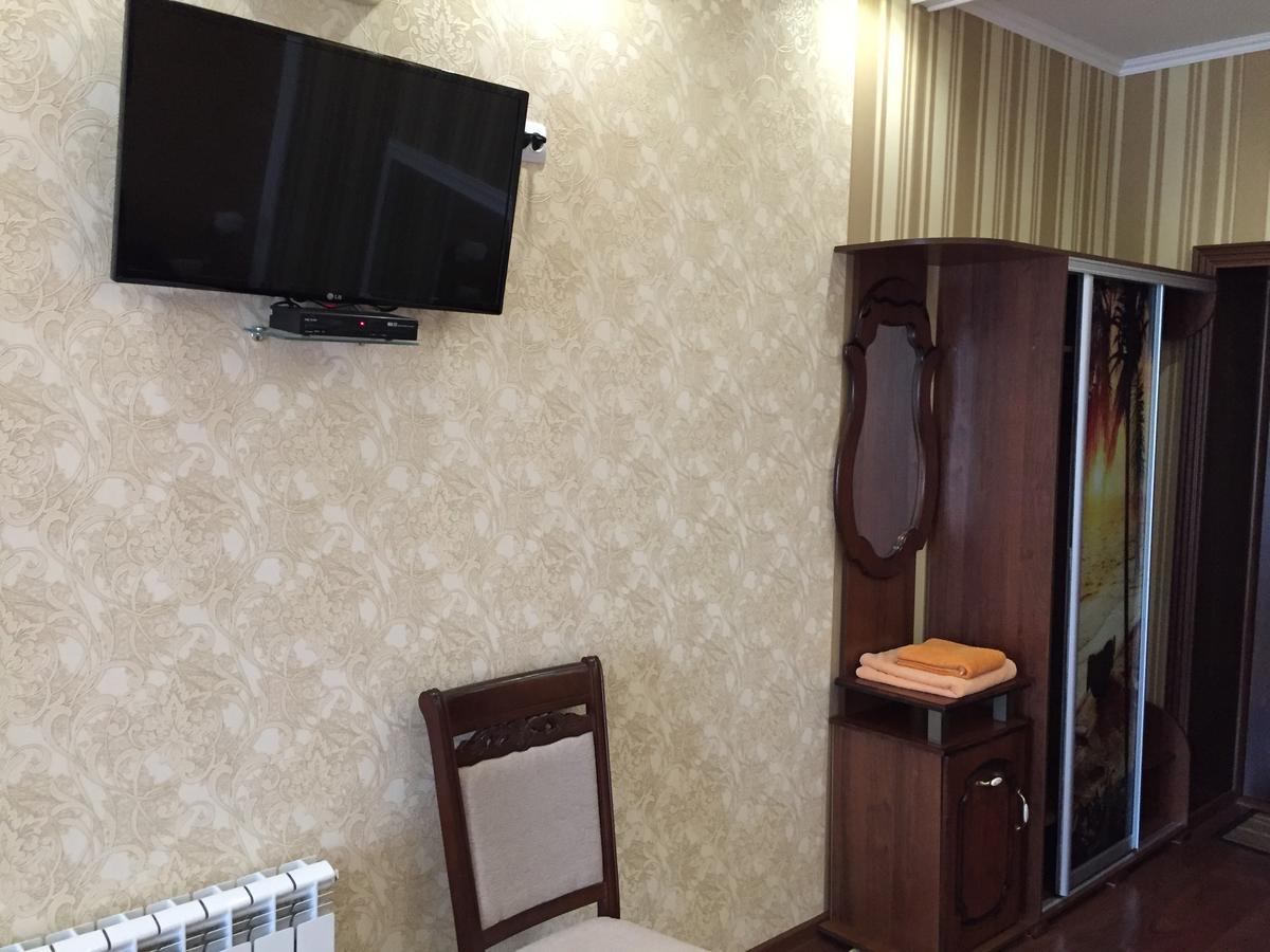 Hotel Oktan Kryve Ozero Buitenkant foto